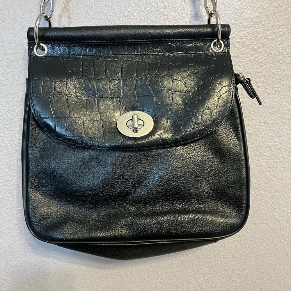 Gun tote n mamas black pebbled leather Crossbody Bag.